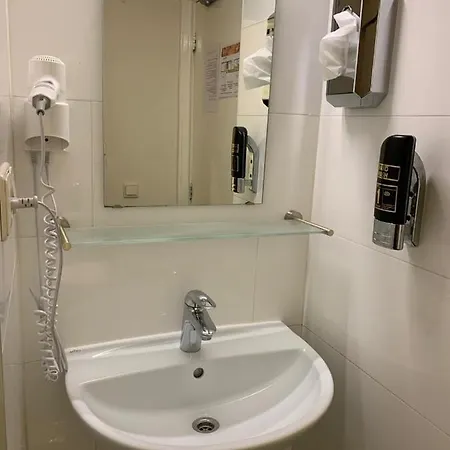 Hotel Dam 2*