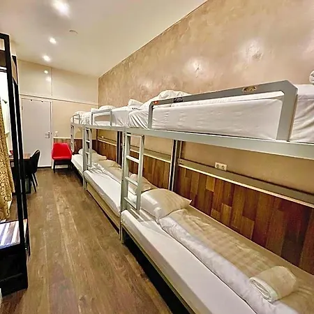 Dam Hotel